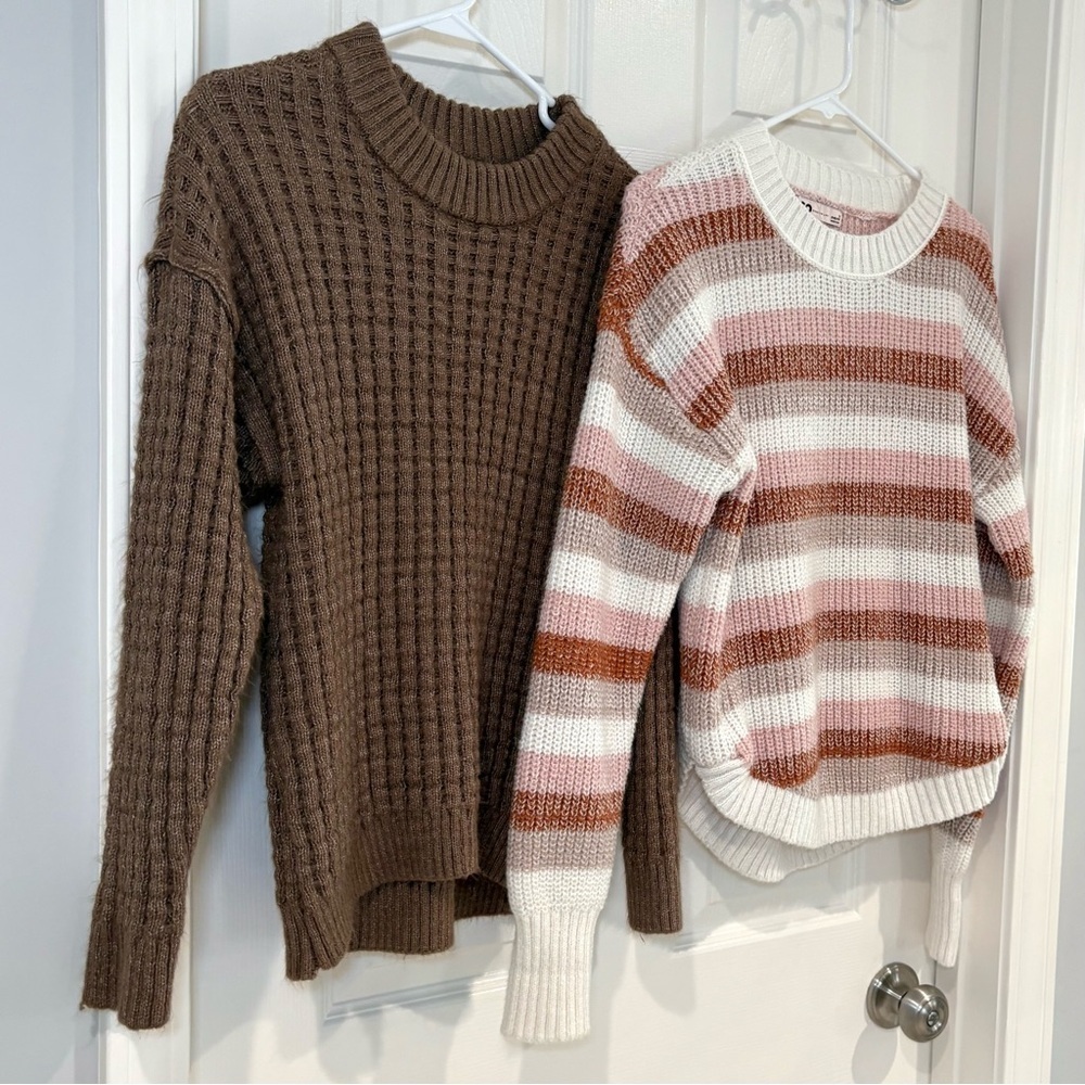 SO Long Sleeve Crew Neck Comfy Brown &Striped Sweaters Set Juniors Women Sz S-M - Picture 3 of 17